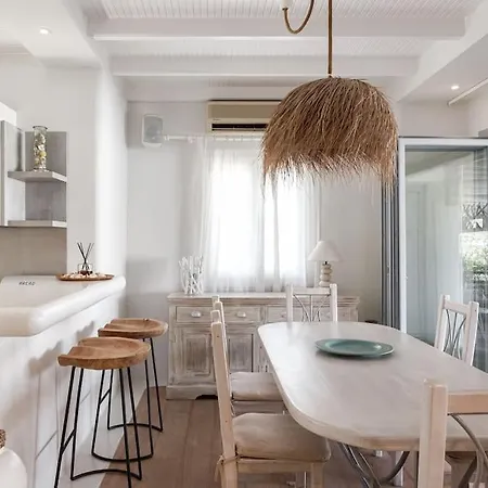 Aura Homes, On Sea - Saint Anna Beach Villa Mykonos Town